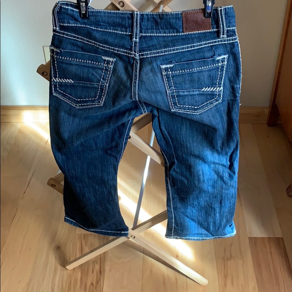 Capris - Picture 2 of 4